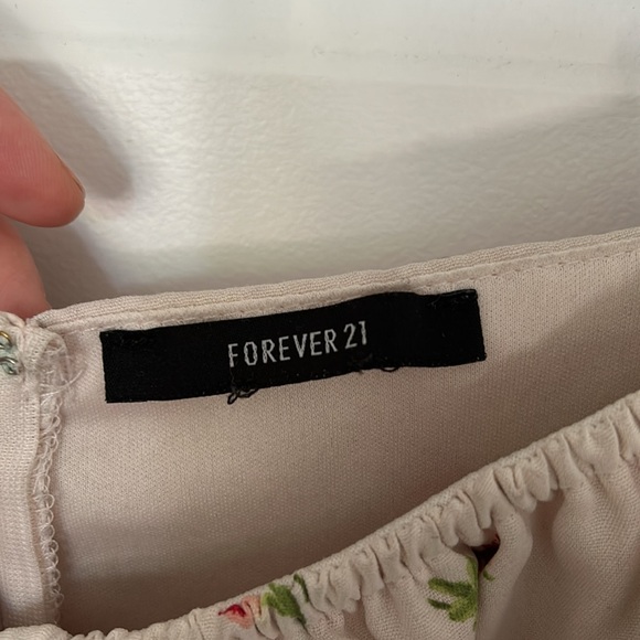 FOREVER 21 - Floral midi fit and flare puffu sleeves square neck floral large - Picture 7 of 13